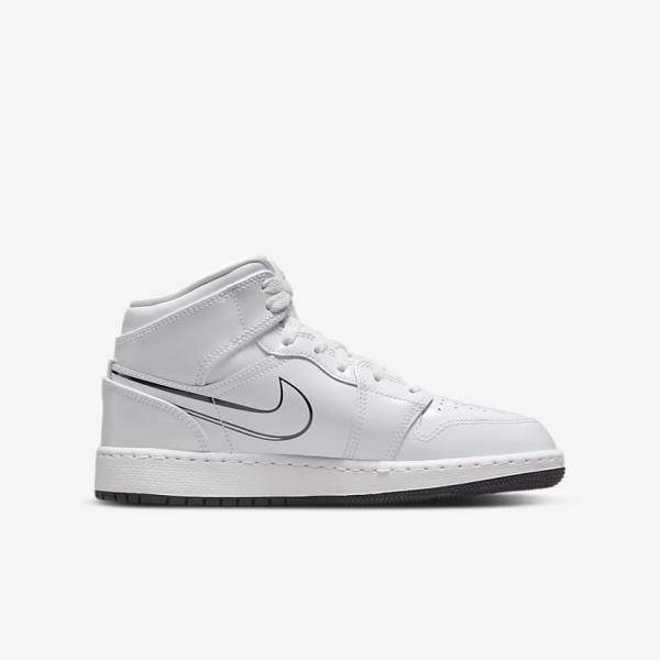 Kids' Nike Air Jordan 1 Mid Older Sneakers White / Black | NK921MUS