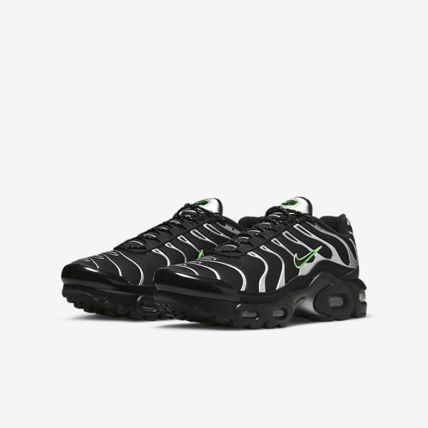 Kids' Nike Air Max Plus Older Sneakers Black / Green / Metal Silver / Black | NK503OVG