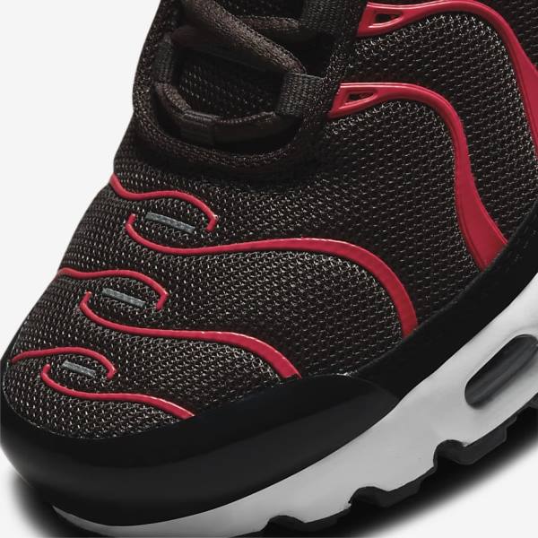 Kids' Nike Air Max Plus Older Sneakers Grey / Red / White / Black | NK526FVO