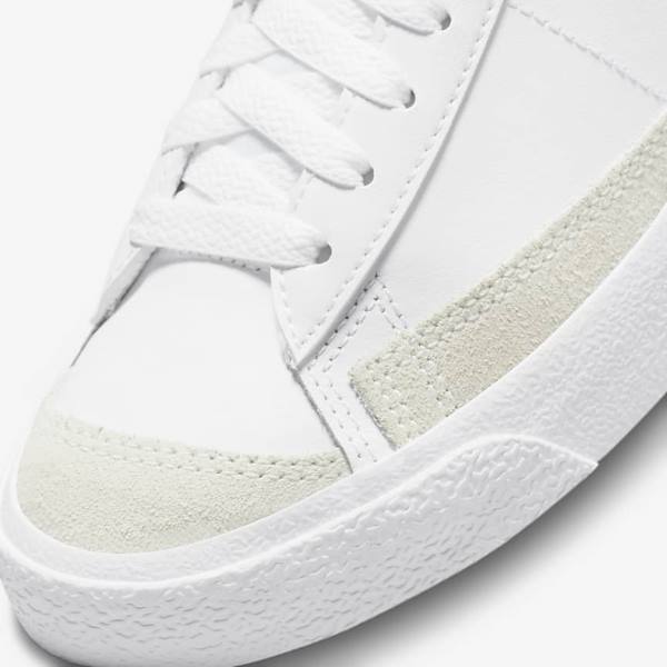 Kids' Nike Blazer Mid 77 Older Basketball Shoes White / Black / White | NK193XUY