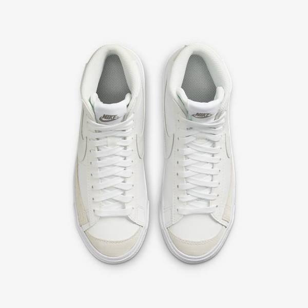 Kids' Nike Blazer Mid 77 Older Sneakers White / Light Brown / White | NK592QMS