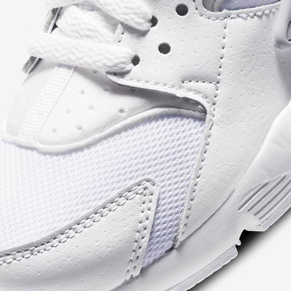 Kids' Nike Huarache Run Older Sneakers White / Platinum / White | NK183BTX