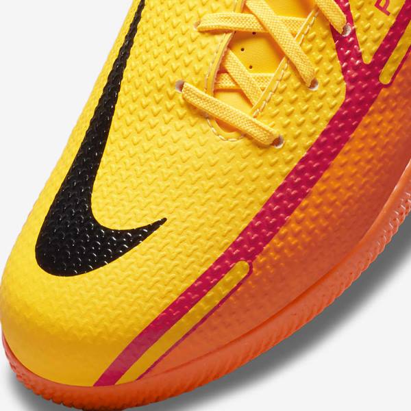 Kids' Nike Jr. Phantom GT2 Academy IC Older Indoor Court Football Shoes Orange / Light Red / Black | NK491CZU