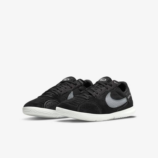 Kids' Nike Jr. Streetgato Older Football Shoes Black / White | NK137XWS