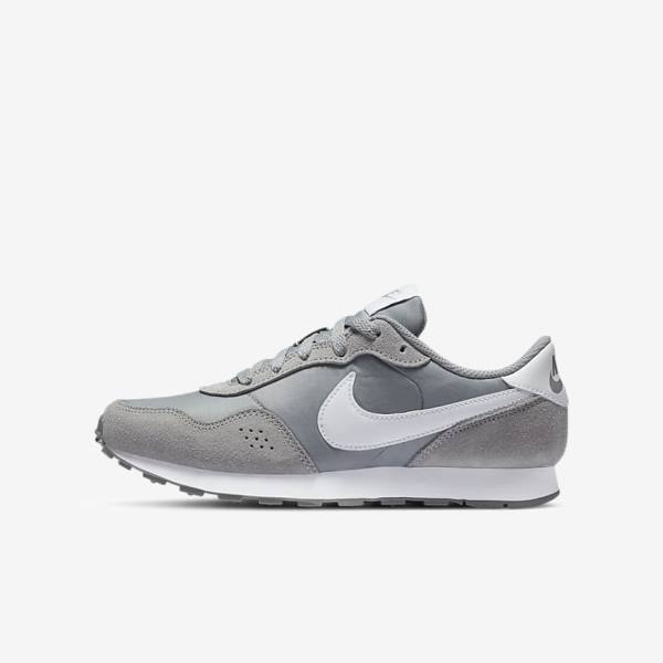 Kids\' Nike MD Valiant Older Sneakers Grey / White | NK902HBC