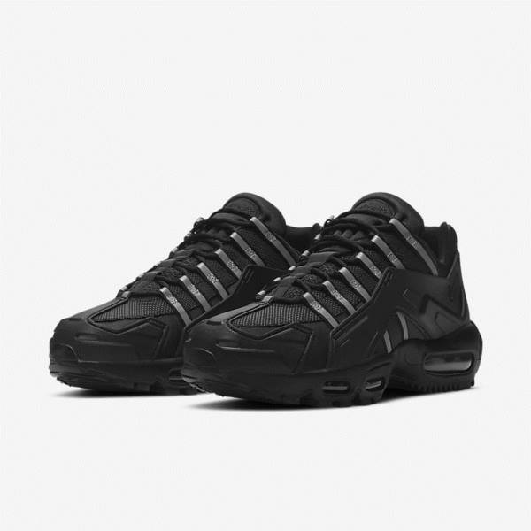 Men's Nike Air Max 95 NDSTRKT Sneakers Black | NK390EFS