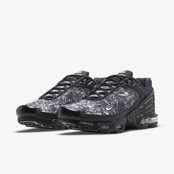 Men's Nike Air Max Plus 3 Sneakers Black / Dark Grey / White | NK825TFZ