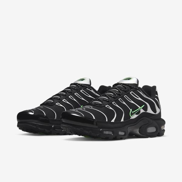 Men's Nike Air Max Plus Sneakers Black / Green / Metal Silver / Black | NK071JZO