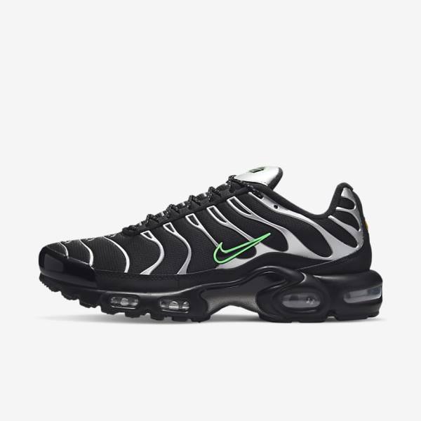 Men\'s Nike Air Max Plus Sneakers Black / Green / Metal Silver / Black | NK071JZO