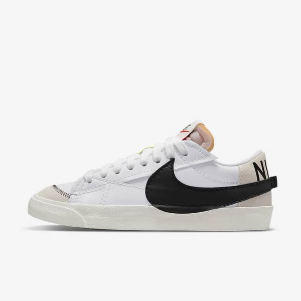 Men\'s Nike Blazer Low 77 Jumbo Sneakers White / Black | NK874ZGB