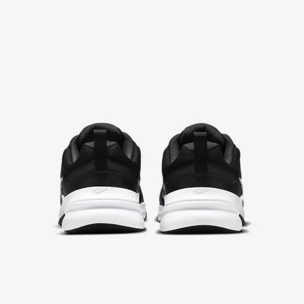 Men's Nike Defy All Day (Extra Wide) Sneakers Black / White | NK860PCS