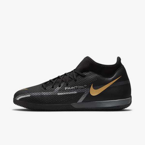 Men\'s Nike Phantom GT2 Academy Dynamic Fit IC Indoor Court Football Shoes Black / Metal Gold / Dark Grey / Metal Dark Grey | NK368COD