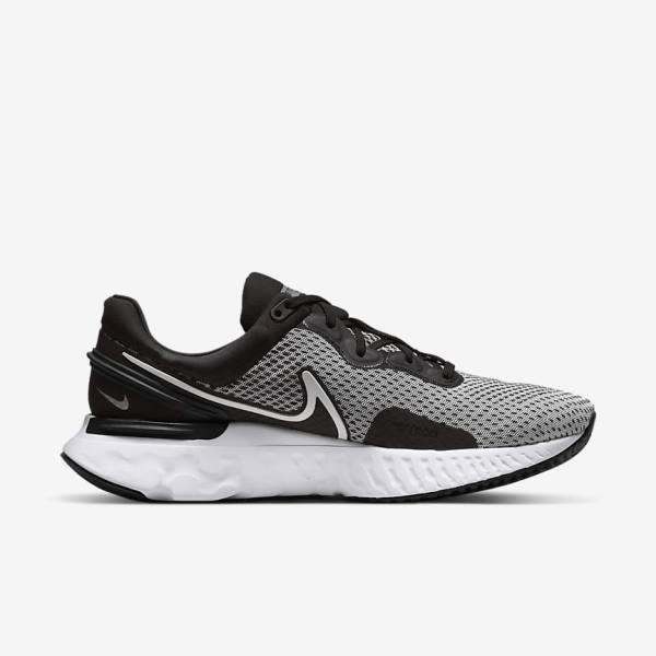 Men's Nike React Miler 3 Road Running Shoes White / Black / Metal Silver | NK491RES