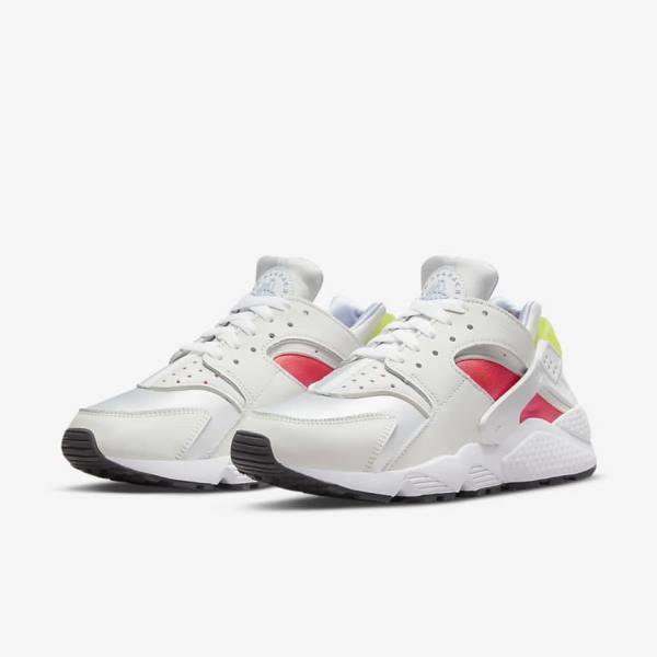 Women's Nike Air Huarache Sneakers White / Light Red / Black | NK102XIN