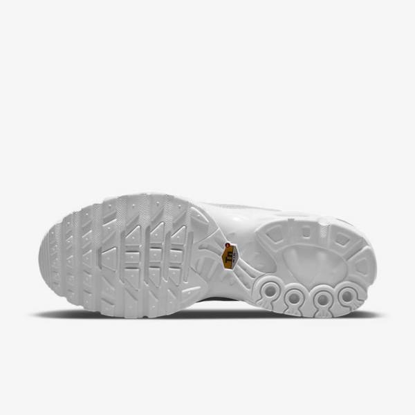 Women's Nike Air Max Plus Sneakers White / Platinum / White | NK937GNA