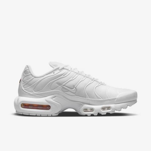 Women's Nike Air Max Plus Sneakers White / Platinum / White | NK937GNA