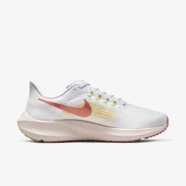 Women's Nike Air Zoom Pegasus 39 Road Running Shoes White / Light | NK156IYX