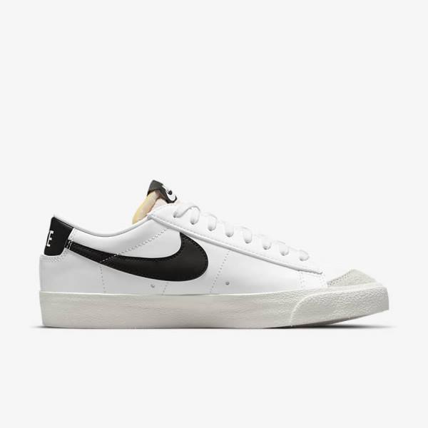 Women's Nike Blazer Low 77 Sneakers White / Black | NK051EWK