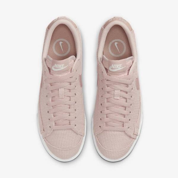 Women's Nike Blazer Low Platform Sneakers Pink / White / Pink / Rose | NK931XEI