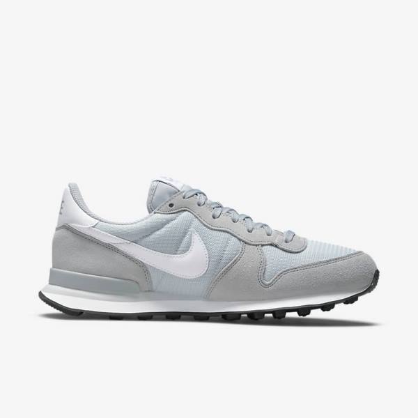 Women's Nike Internationalist Sneakers Grey / Platinum / Black / White | NK617RAY