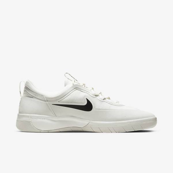 Women's Nike SB Nyjah Free 2 Skate Shoes White / Black | NK671DBK