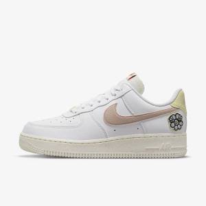 Women's Nike Air Force 1 07 SE Sneakers White / Blue / Pink | NK853CVR